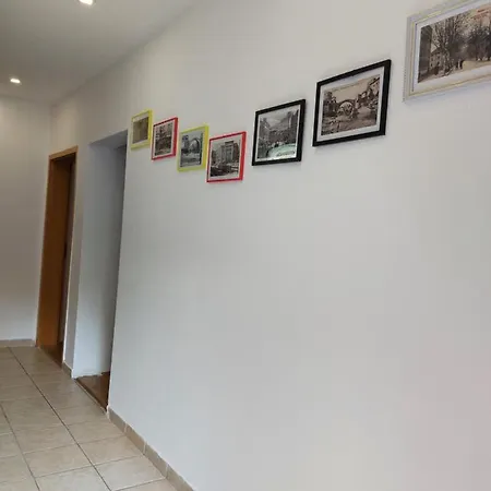 Enardi Hostel